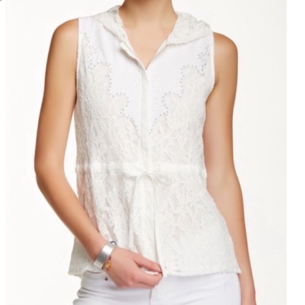 MISS ME Rodeo Lace Western Hooded Top